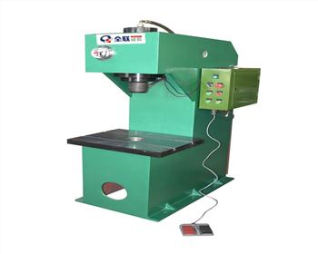 Y41係（xì）列（liè）單柱液壓機