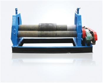 機械半自動（dòng）三輥卷板機
